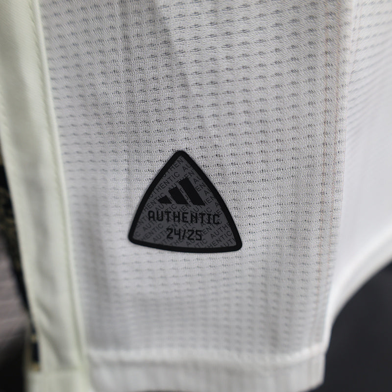 Algeria Special Jersey Version "La3dess"