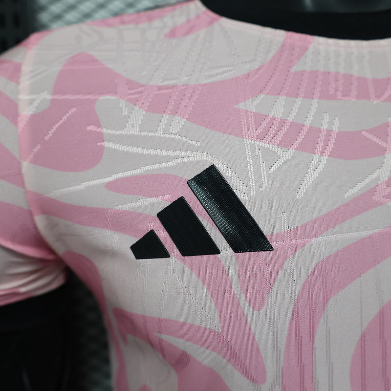 Flamengo Pink Jersey 2025-26