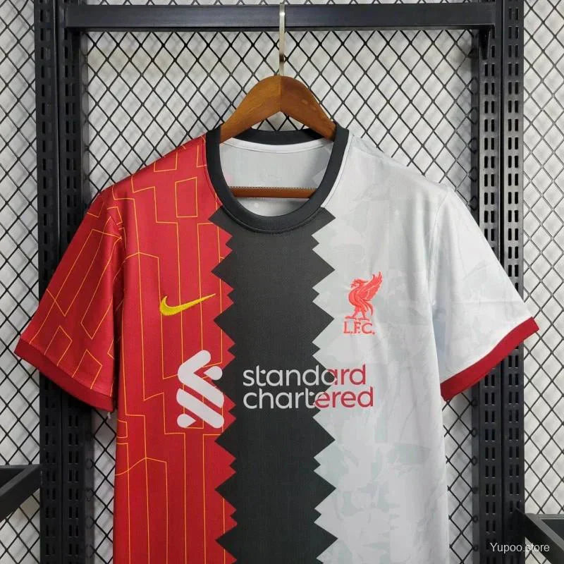 Liverpool Special Fans Tricolor Jersey