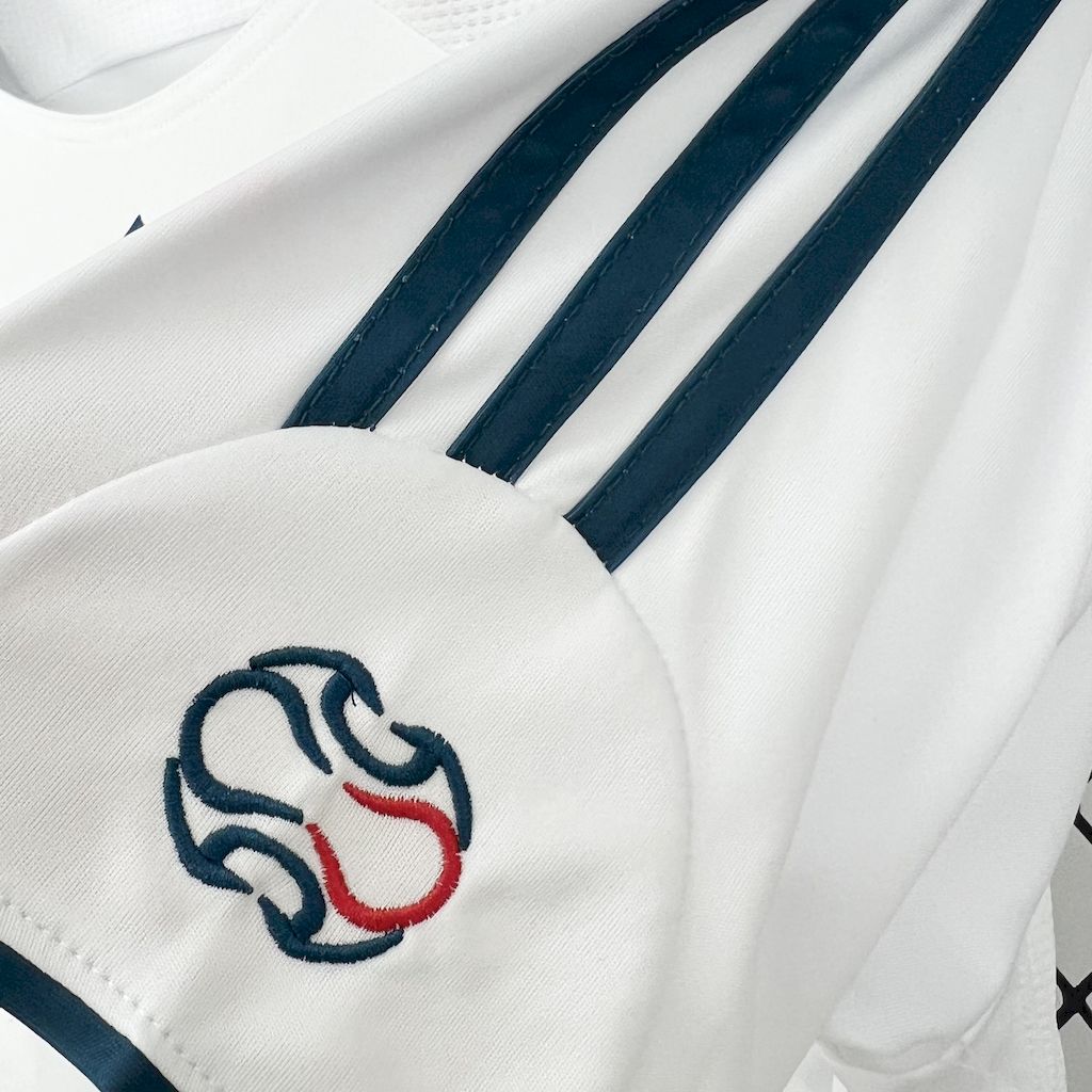 2006 Retro Liverpool Away Jersey